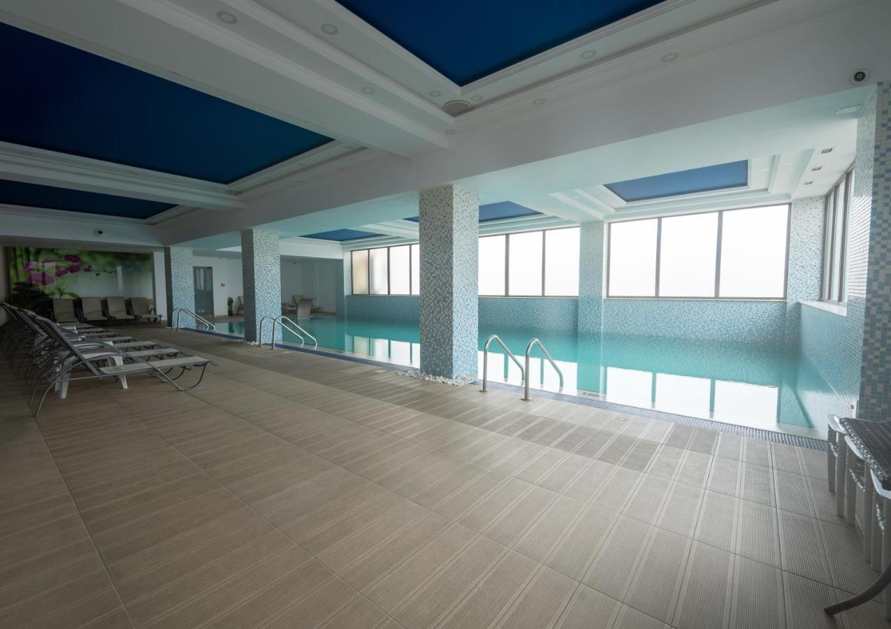 Hotel Coral Valea Lupului  Екстериор снимка