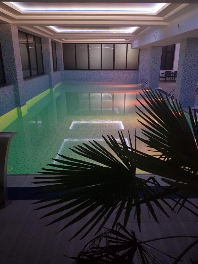 Hotel Coral Valea Lupului  Екстериор снимка