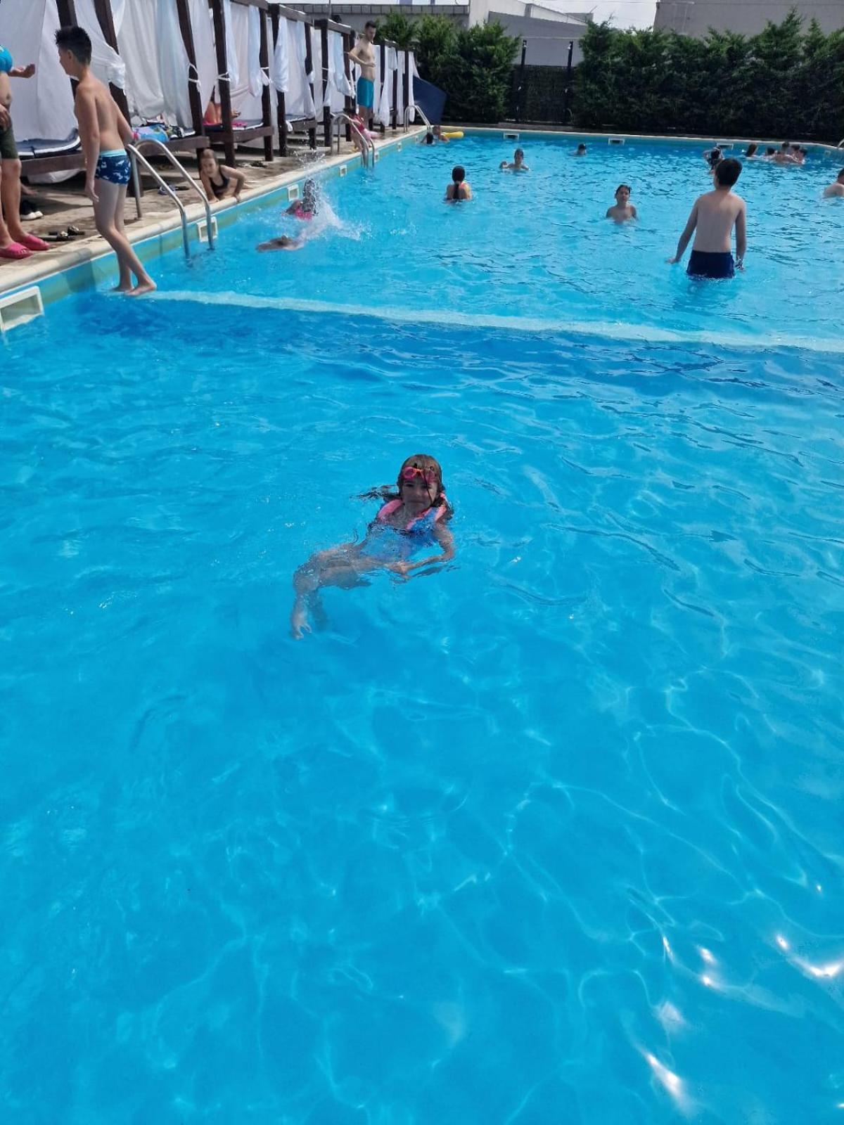 Hotel Coral Valea Lupului  Екстериор снимка